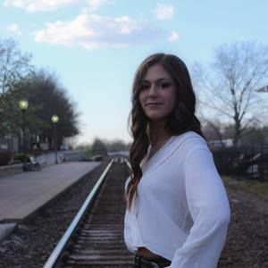 Meet your Posher, Rachel